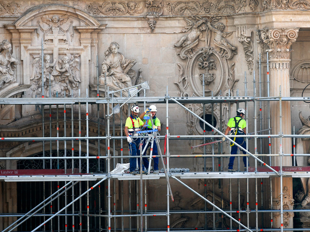 Orthem finaliza el andamio para la restauración de la fachada de la Catedral de Murcia