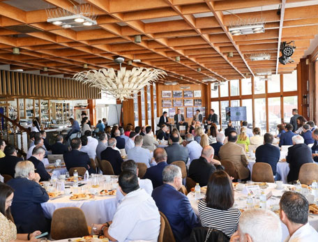 Hozono Global consolida su compromiso con el desarrollo económico de Alicante en el Foro de la Vega Baja