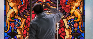 La restauración de las vidrieras de la Catedral de Murcia devolverá la luz y el color al interior del templo
