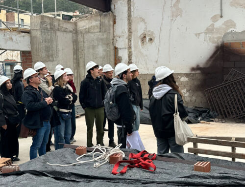 Estudiantes de Arquitectura de la Universidad de Lyon visitan las obras de rehabilitación de la Casa de la Misericordia en Alicante