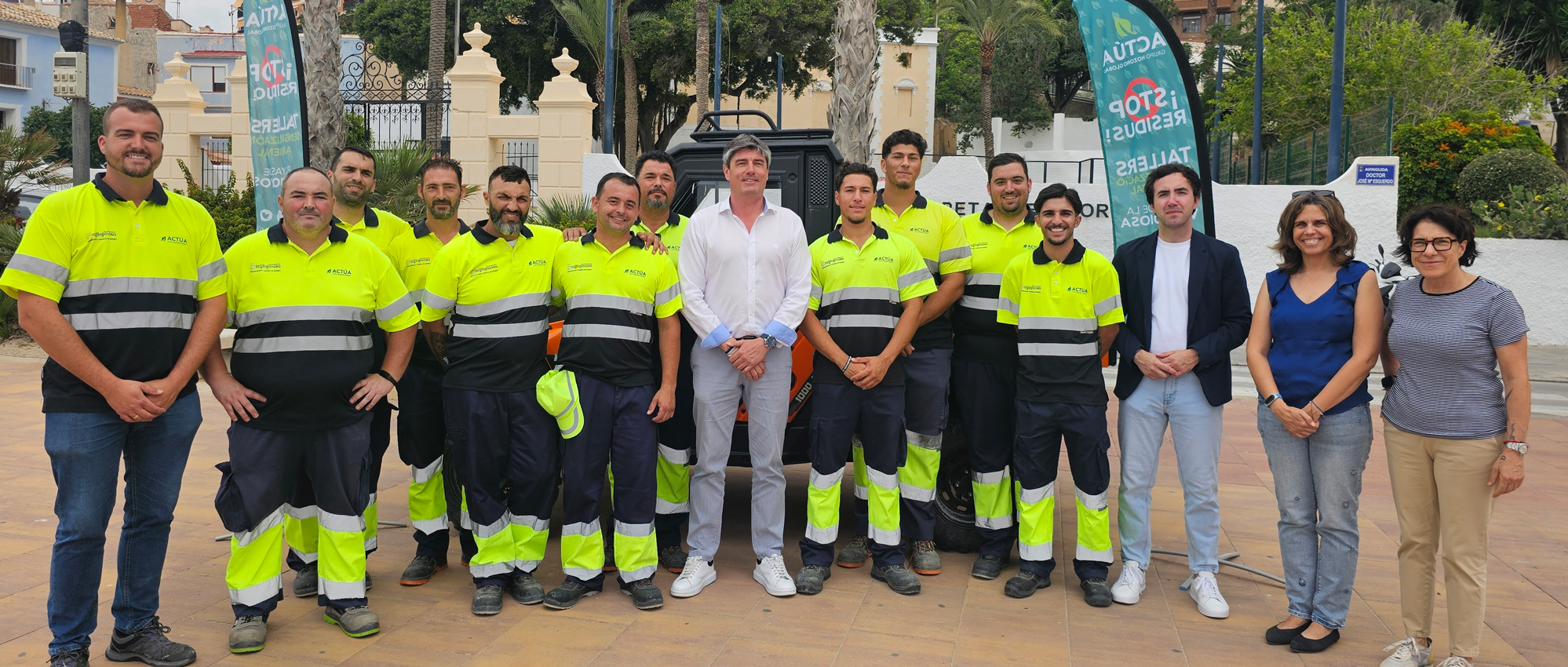 Actúa refuerza el servicio de limpieza de playas en Villajoyosa durante la temporada estival