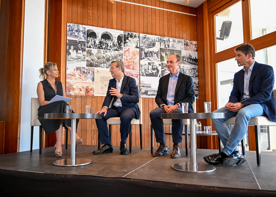 El I Foro ‘Avanzando Vega Baja’ aborda los retos del territorio desde una visión compartida entre instituciones, empresa y sociedad civil El I Foro ‘Avanzando Vega Baja’ aborda los retos del territorio desde una visión compartida entre instituciones, empresa y sociedad civil