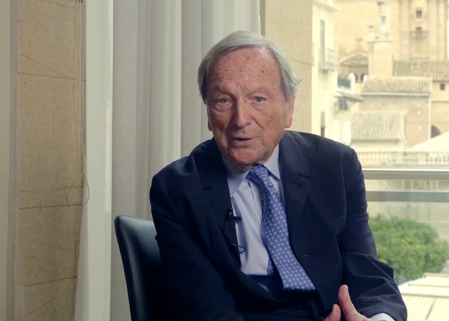 “El Moneo: un edificio como respuesta, un espacio como pregunta”, una mirada única al símbolo arquitectónico de Murcia “El Moneo: un edificio como respuesta, un espacio como pregunta”, una mirada única al símbolo arquitectónico de Murcia