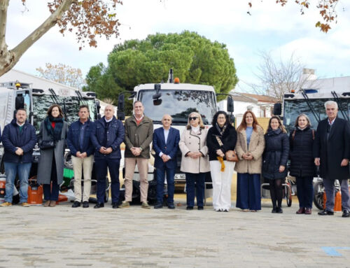 Sanlúcar la Mayor presenta un nuevo servicio de limpieza viaria más moderno y sostenible