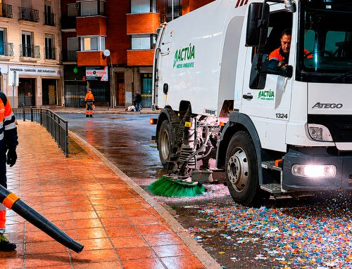 El operativo de limpieza de San Isidro recoge 55 toneladas de residuos en Yecla