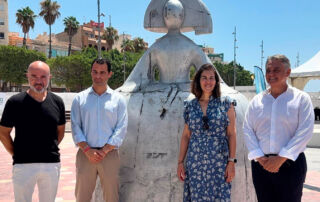 El arte sale al encuentro: la obra de Manolo Valdés llega al puerto de Torrevieja