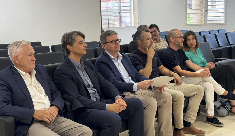 La Universidad de Alicante y Actúa presentan un máster para formar a los profesionales que gestionarán las ciudades del futuro