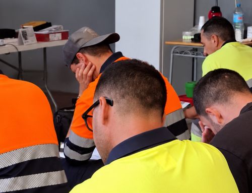 Actúa refuerza la formación de sus equipos en inspección y mantenimiento de áreas de juego infantil