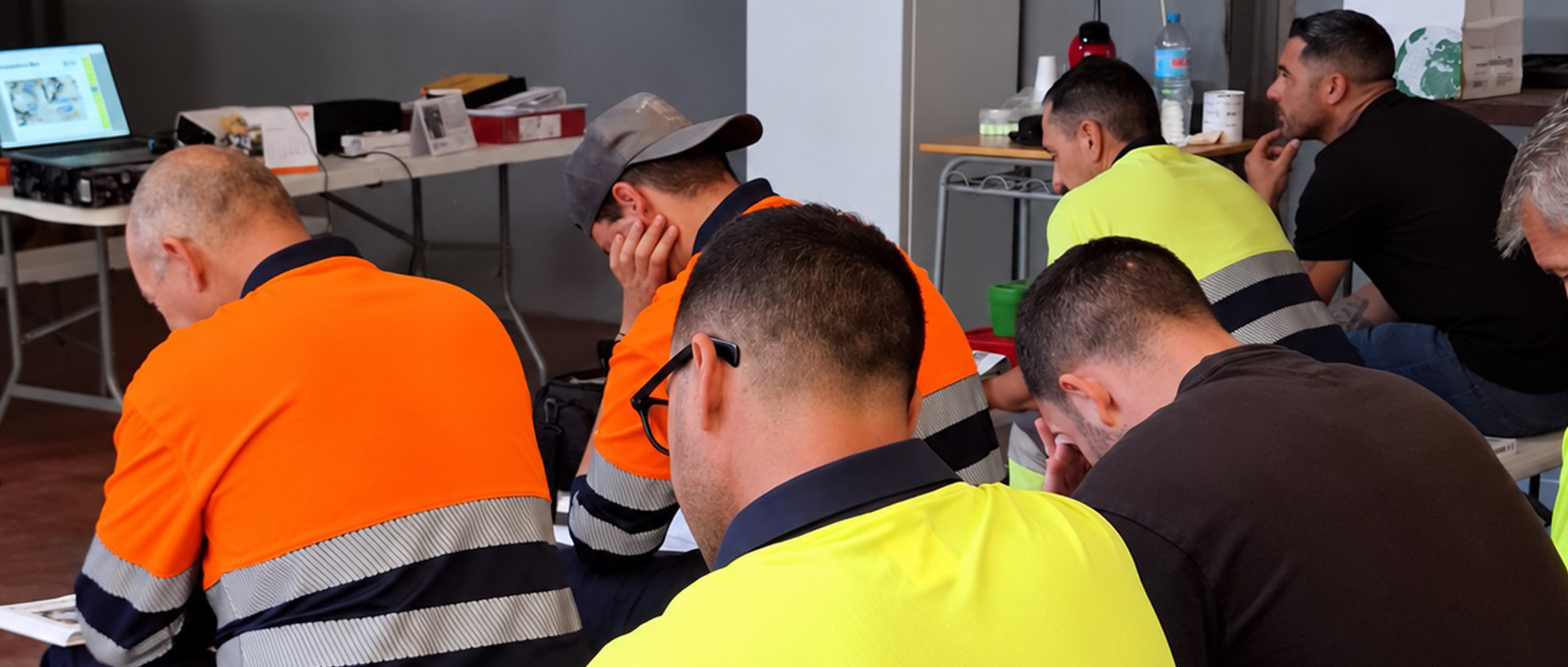 Actúa refuerza la formación de sus equipos en inspección y mantenimiento de áreas de juego infantil