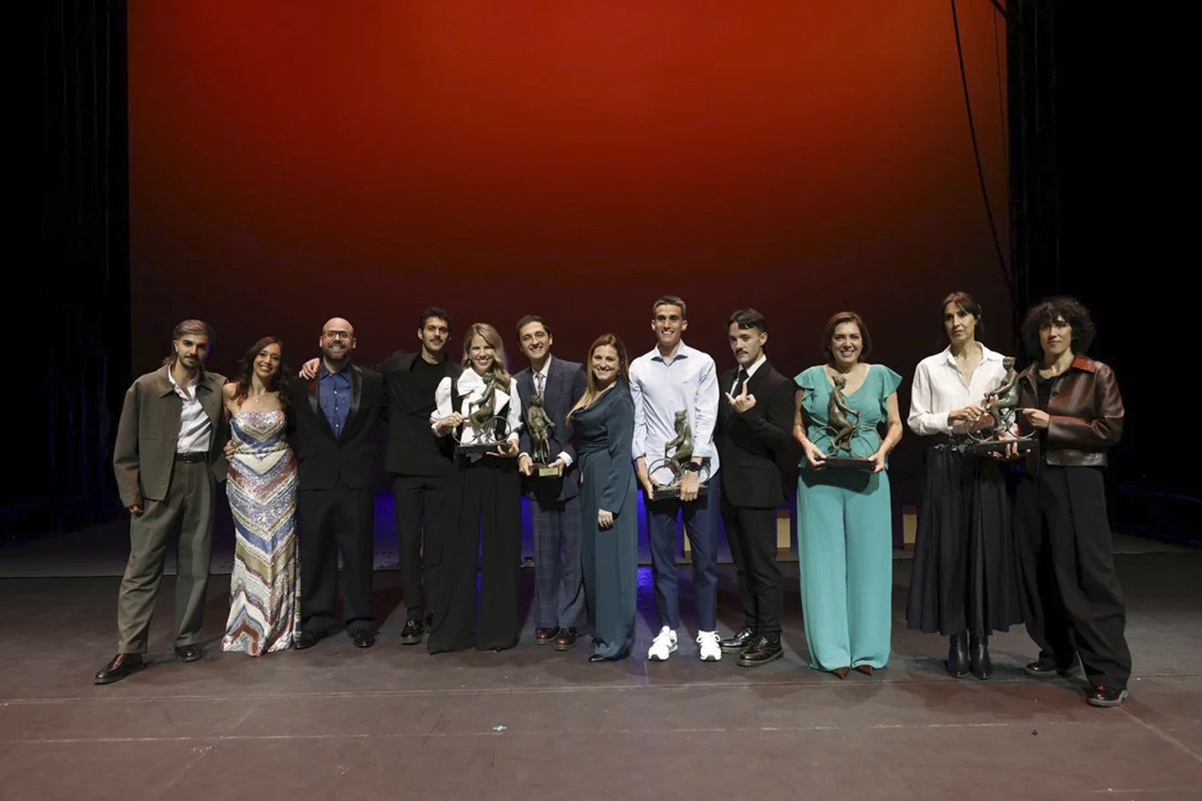 El Grupo Hozono Global celebra los méritos de cinco trayectorias ejemplares El Grupo Hozono Global celebra los méritos de cinco trayectorias ejemplares
